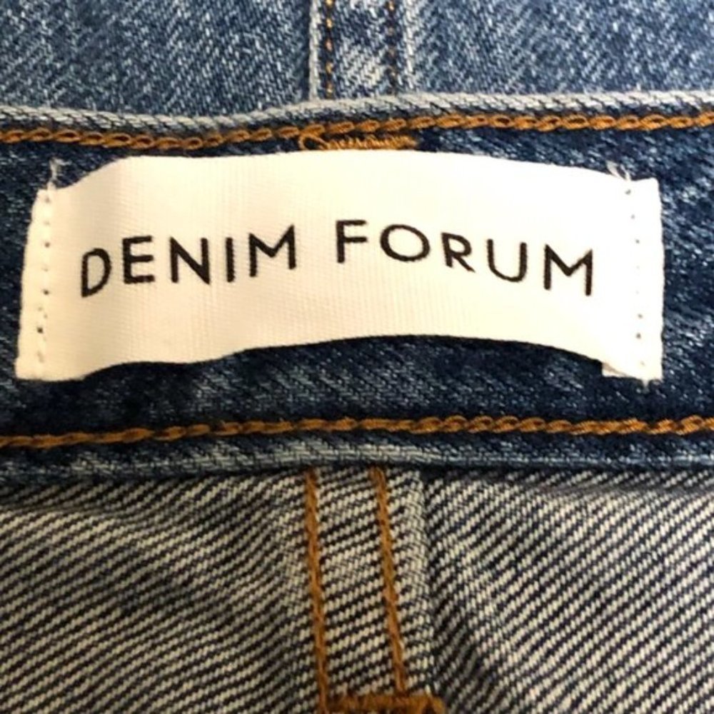 NWT Aritzia Denim Forum The '90s Halle Denim Skirt - Picture 9 of 12